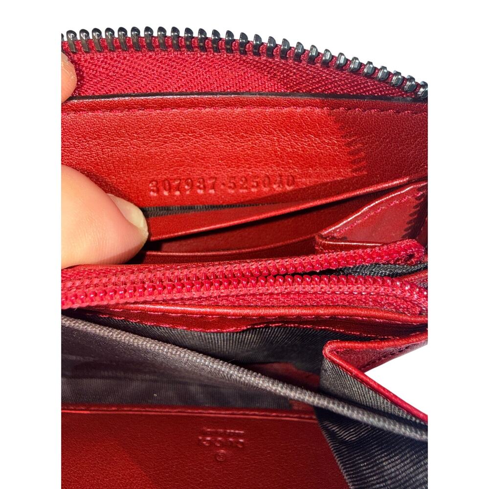 Gucci Long Zip Wallet in Cherry Red - Picture 3 of 8
